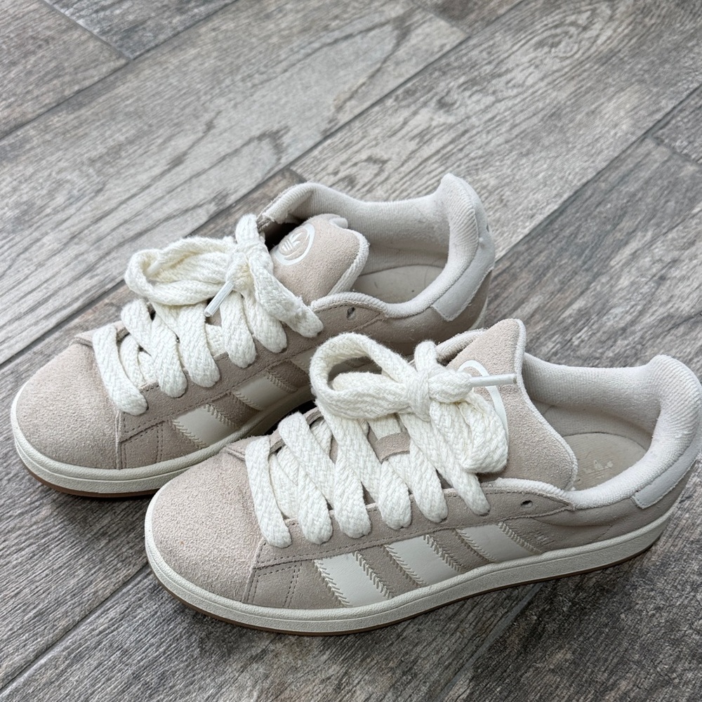 Adidas women’s Campus sneakers